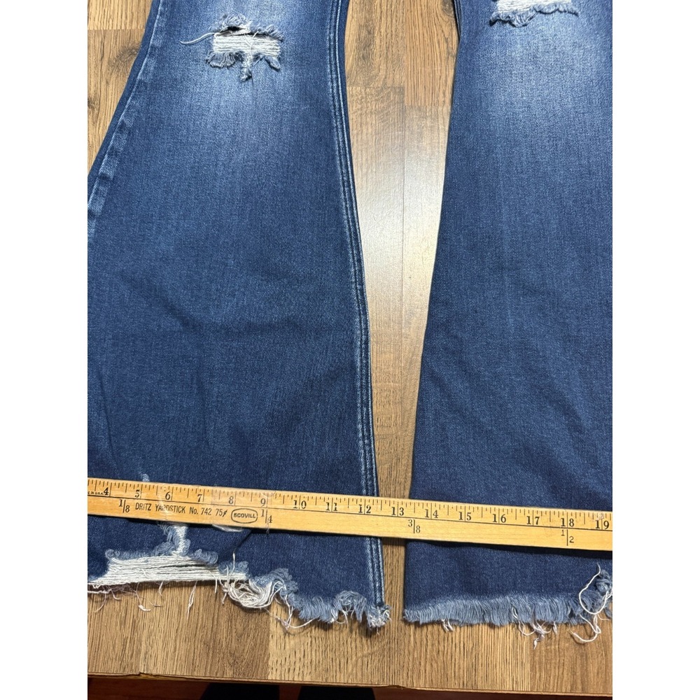 KanCan Jeans Women's Size 28 Blue Denim Flared Leg Distressed High Rise Pockets - Picture 12 of 14